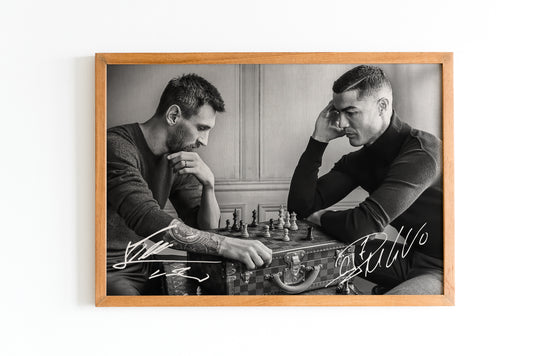 Von Cristiano Ronaldo und Lionel Messi signiertes Schach-Poster